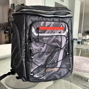 EVERFUN Cooler Backpack Insulated Leakproof 30 Cans, Cooler Bag